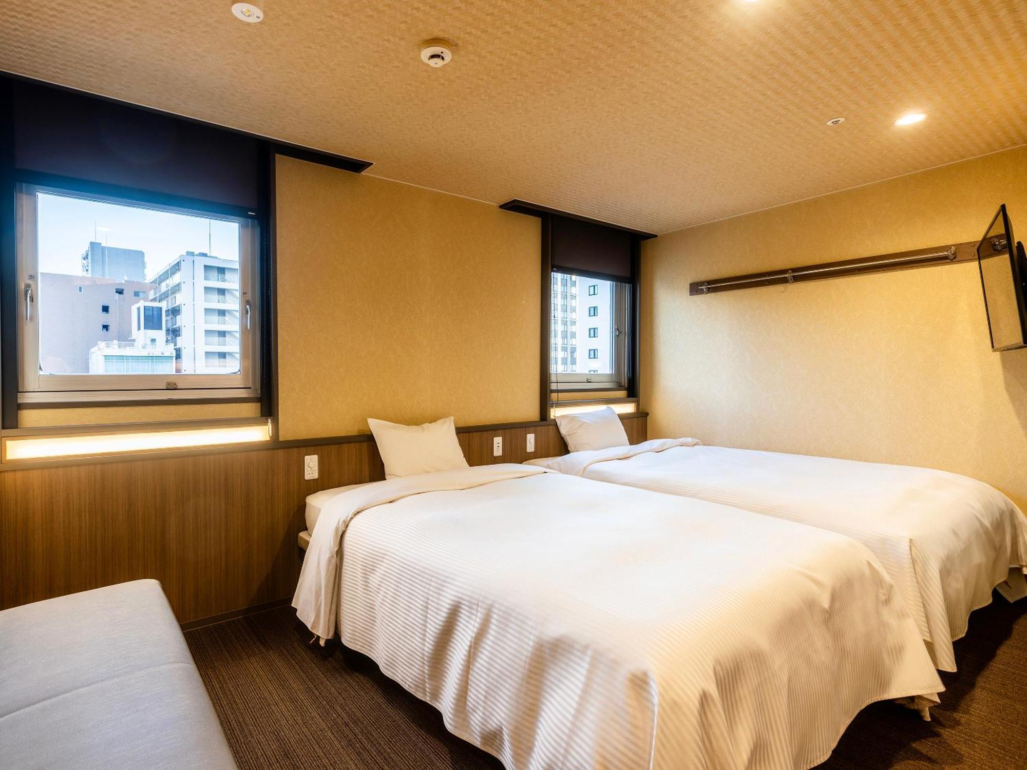 Nagoya Crown Hotel Exterior photo