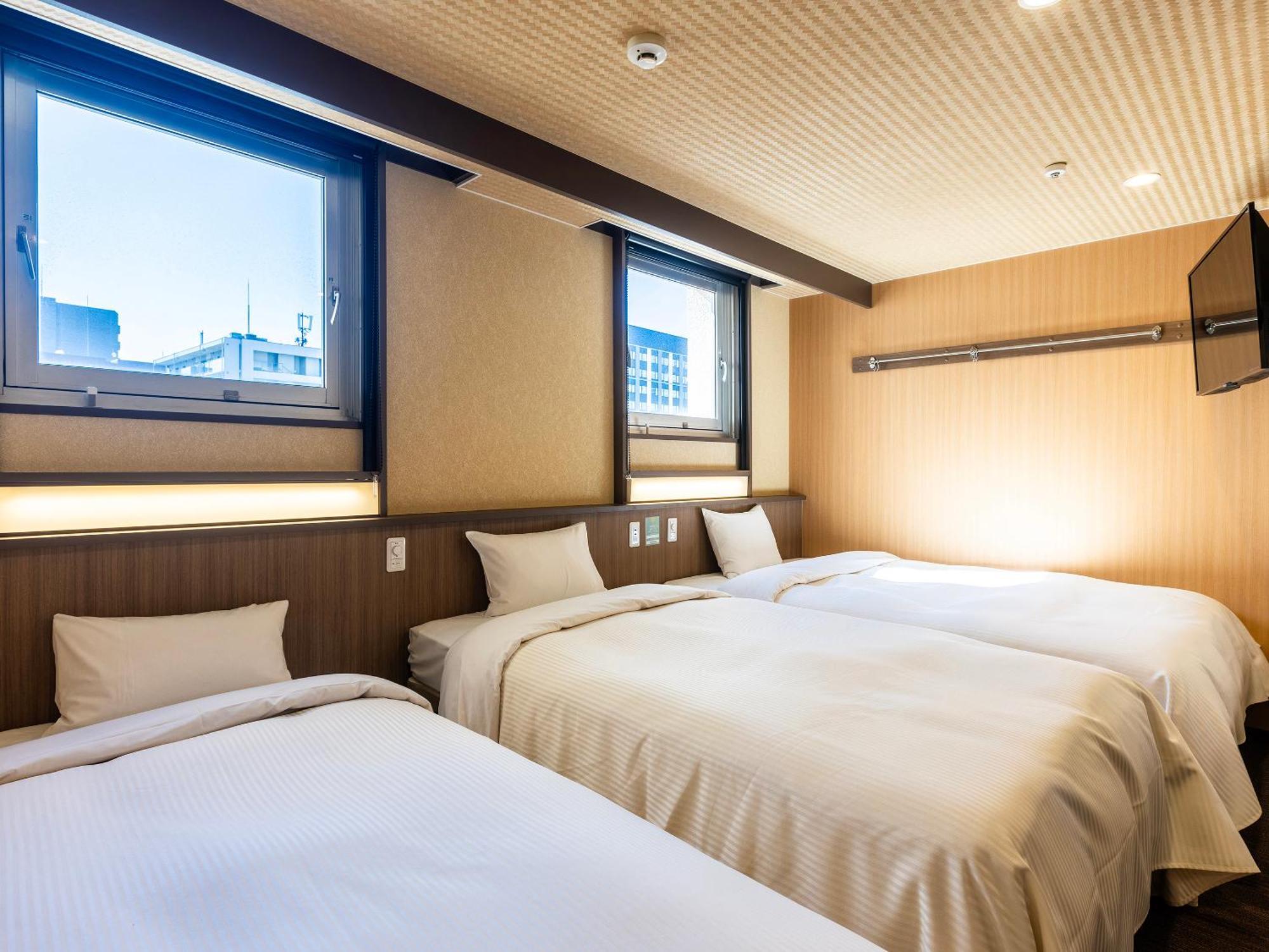 Nagoya Crown Hotel Exterior photo